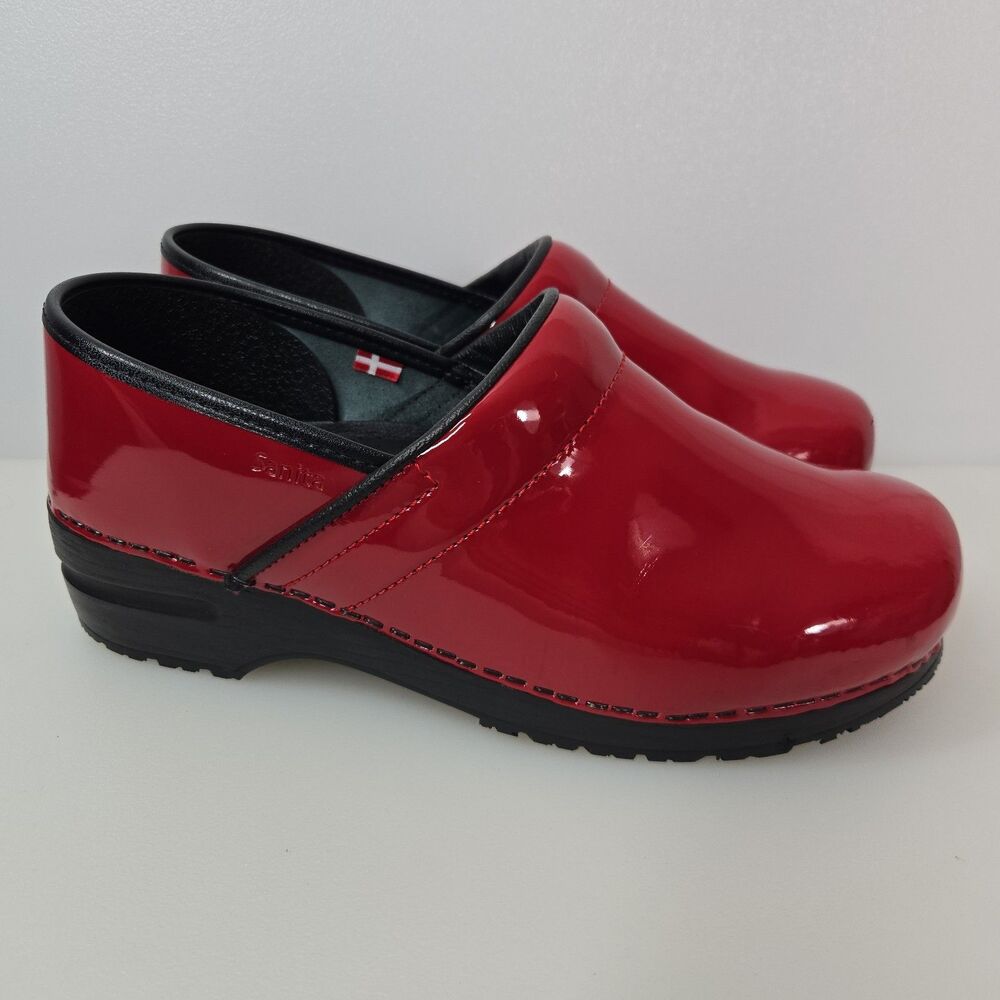 Sanita Danish Clogs Red Patent Leather Slip On Nurse Shoes WIDE EU 41 Women's 10 - Picture 2 of 12